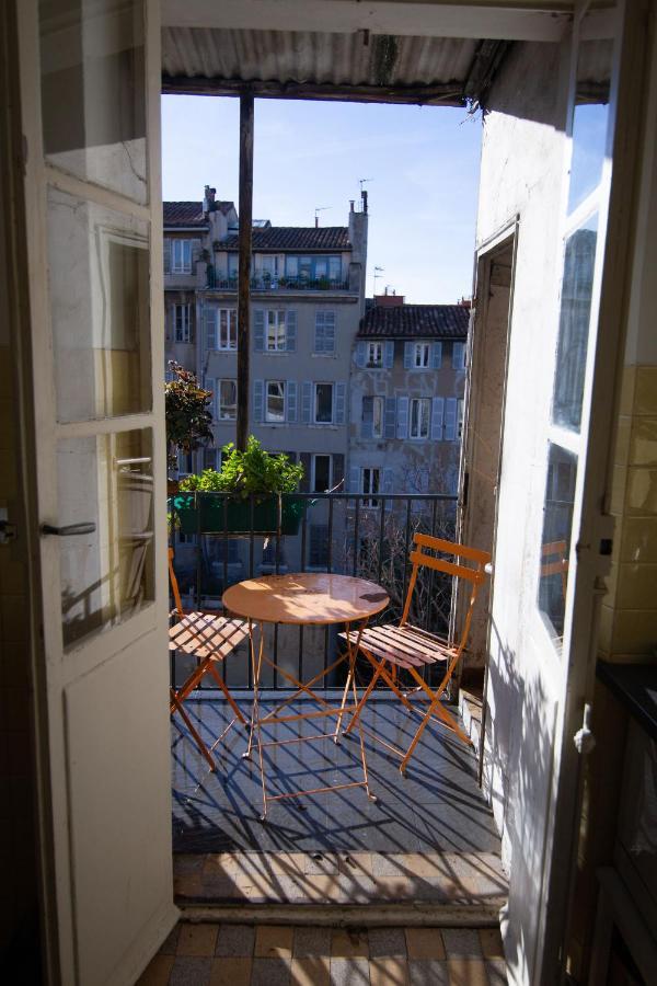 Jolie Chambre Dans Appartement Cosy En Plein Centre Marseille Luaran gambar