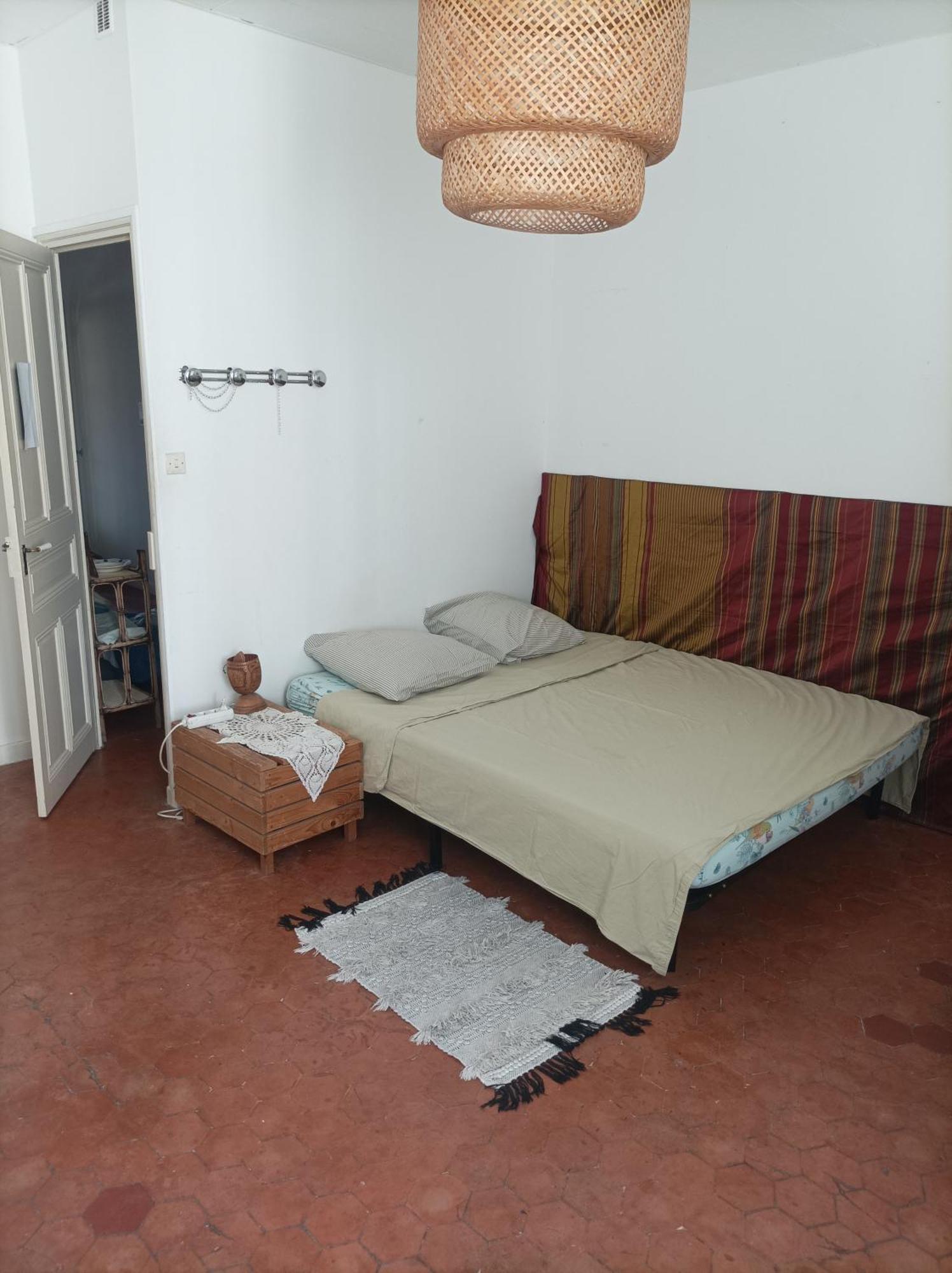 Jolie Chambre Dans Appartement Cosy En Plein Centre Marseille Luaran gambar